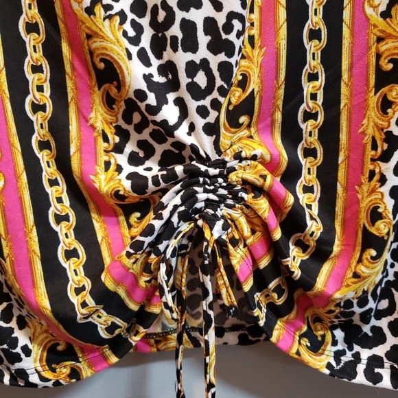 Eye Candy NWT 3X Animal/Chainlink Design Short Sleeve Top - Picture 4 of 5